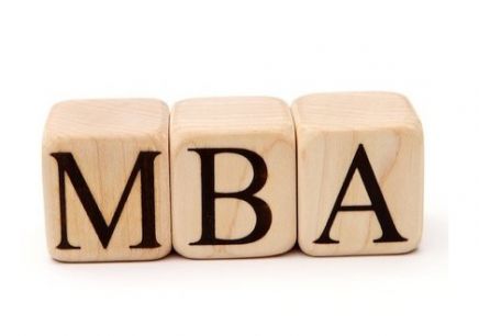 MBA视角：职场尴尬年龄如何打好“事业保卫战”